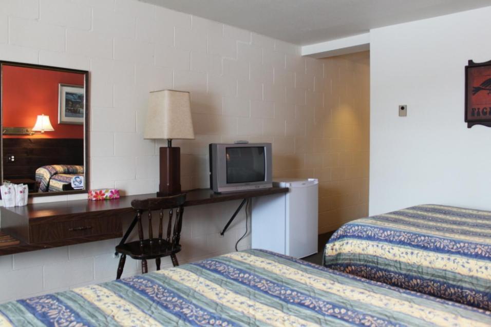 Auberge - Motel Le Pigeonnier Farnham Pokój zdjęcie