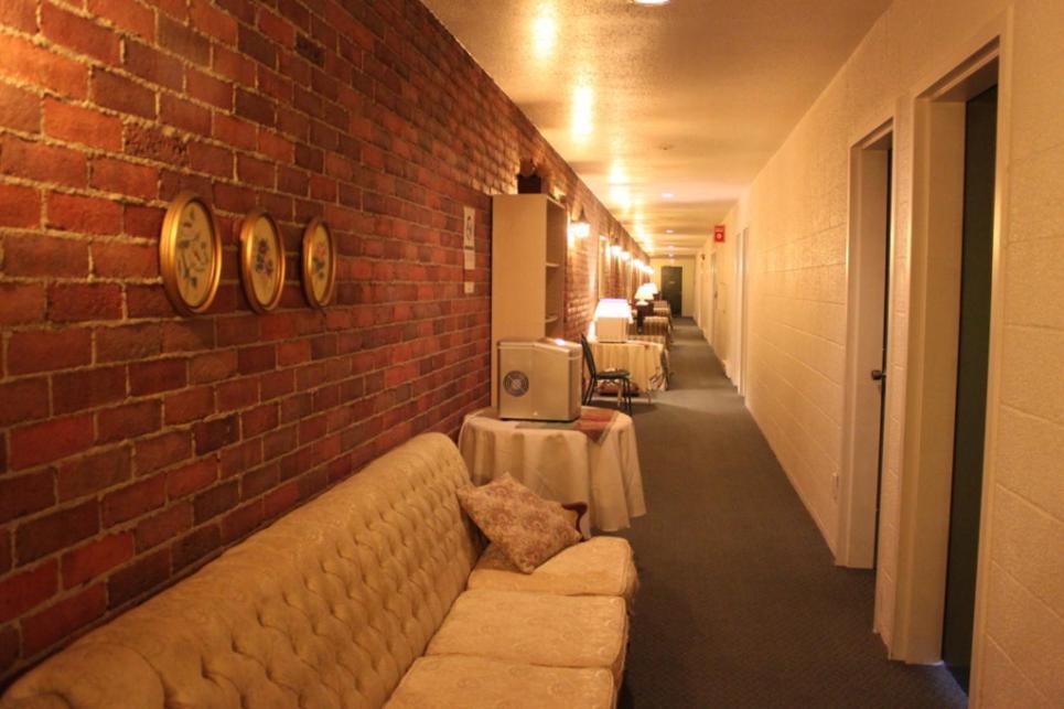 Auberge - Motel Le Pigeonnier Farnham Zewnętrze zdjęcie